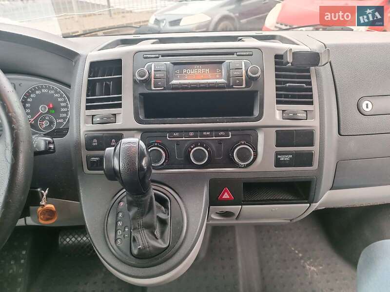 Минивэн Volkswagen Caravelle 2013 в Харькове