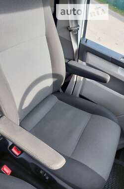 Минивэн Volkswagen Caravelle 2018 в 