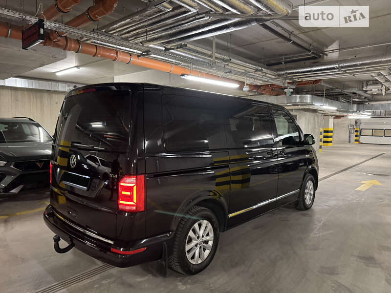 Мінівен Volkswagen Caravelle 2017 в Львові