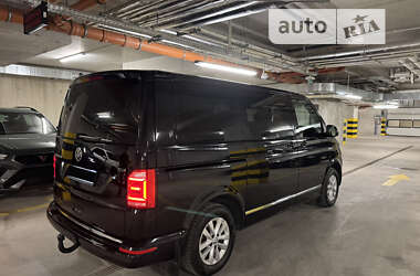 Минивэн Volkswagen Caravelle 2017 в 