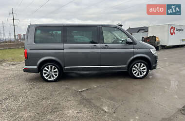 Минивэн Volkswagen Caravelle 2019 в 