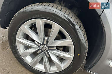 Минивэн Volkswagen Caravelle 2019 в 