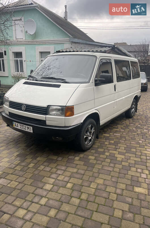 Минивэн Volkswagen Caravelle 1992 в Киеве