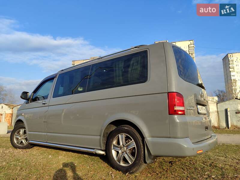 Мінівен Volkswagen Caravelle 2011 в Києві