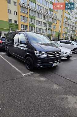 Минивэн Volkswagen Caravelle 2017 в Киеве