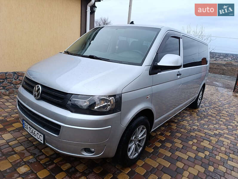 Минивэн Volkswagen Caravelle 2012 в Малой Виске