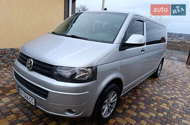 Минивэн Volkswagen Caravelle 2012 в 