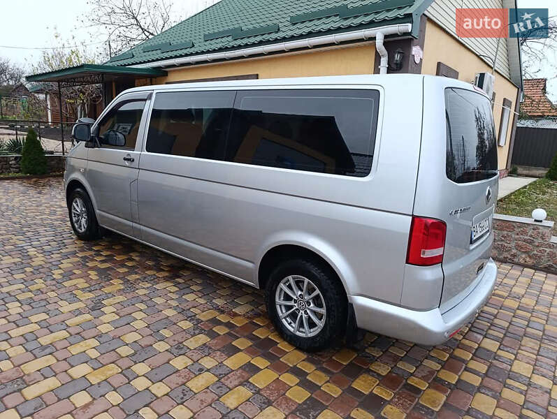 Минивэн Volkswagen Caravelle 2012 в Малой Виске