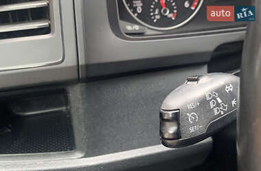 Минивэн Volkswagen Caravelle 2017 в 