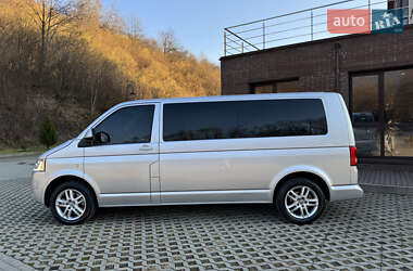 Минивэн Volkswagen Caravelle 2011 в Сваляве