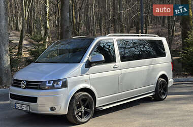 Мінівен Volkswagen Caravelle 2012 в Ужгороді