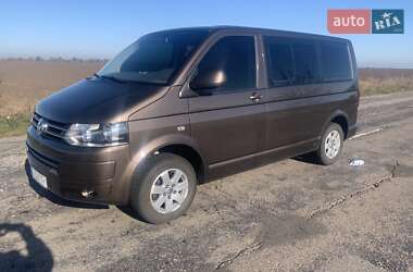 Мінівен Volkswagen Caravelle 2015 в 