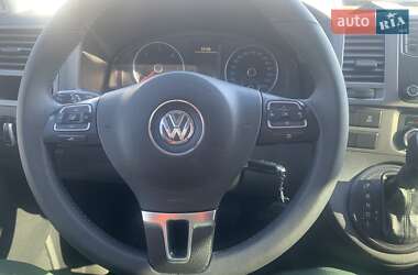 Мінівен Volkswagen Caravelle 2015 в 