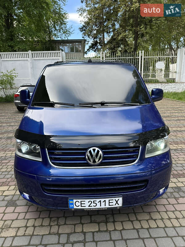 Минивэн Volkswagen Caravelle 2006 в Черновцах