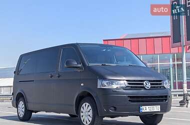 Минивэн Volkswagen Caravelle 2013 в 