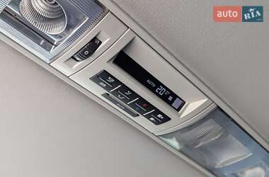 Минивэн Volkswagen Caravelle 2013 в 