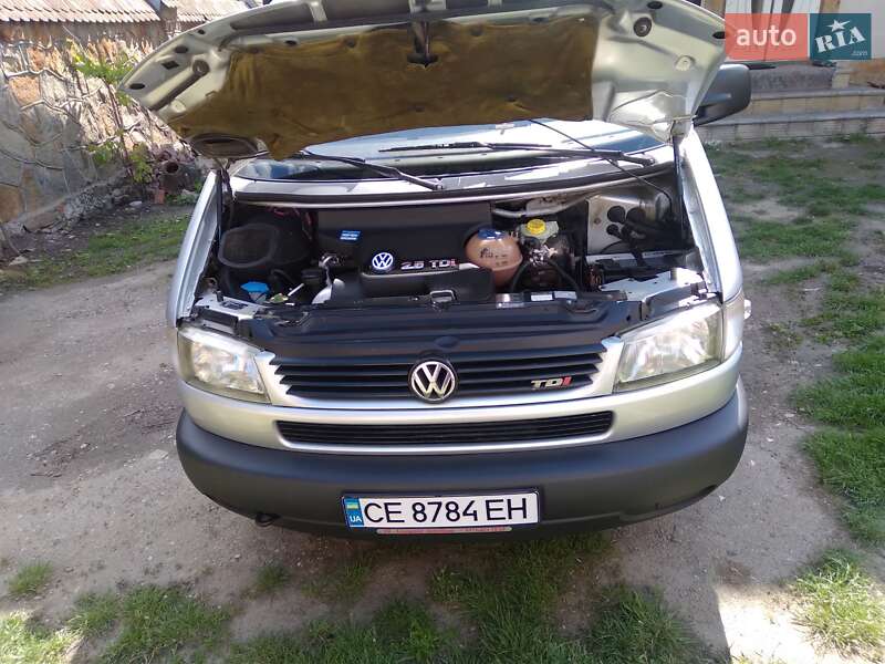 Мінівен Volkswagen Caravelle 2001 в Могилів-Подільському