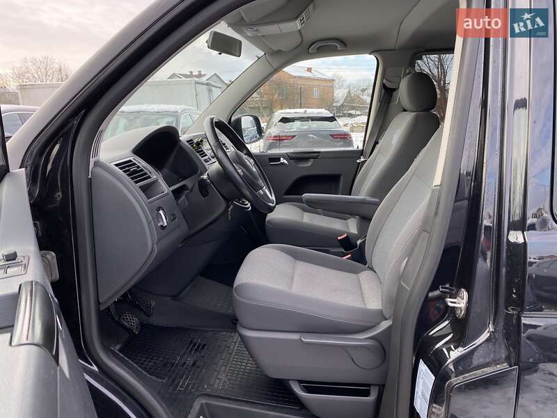 Мінівен Volkswagen Caravelle 2013 в Львові