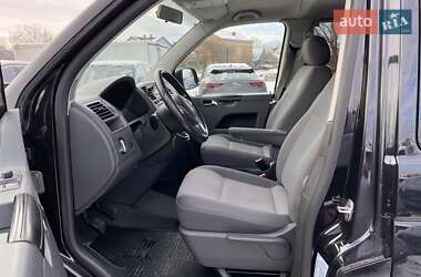 Минивэн Volkswagen Caravelle 2013 в 