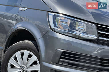 Минивэн Volkswagen Caravelle 2018 в 