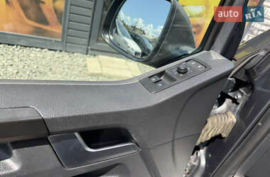 Минивэн Volkswagen Caravelle 2018 в 