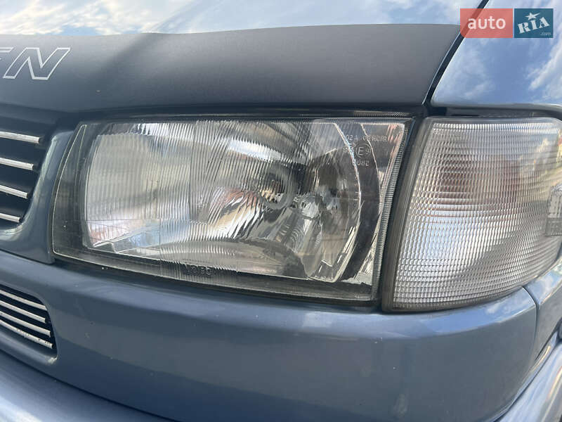 Минивэн Volkswagen Caravelle 2000 в Тернополе