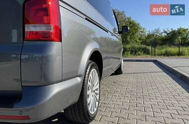 Минивэн Volkswagen Caravelle 2013 в 