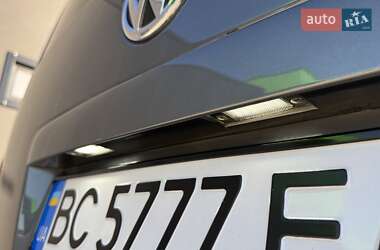 Минивэн Volkswagen Caravelle 2013 в 