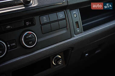 Мінівен Volkswagen Caravelle 2016 в 
