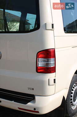 Мінівен Volkswagen Caravelle 2012 в 