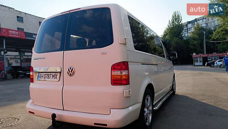 Минивэн Volkswagen Caravelle 2006 в Киеве