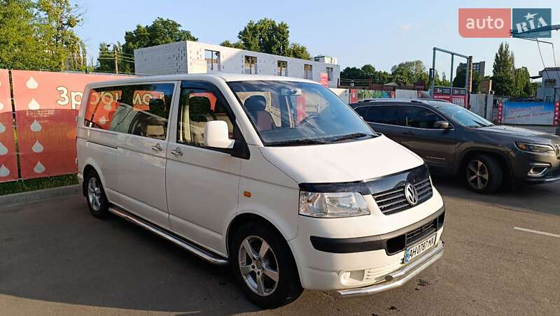 Минивэн Volkswagen Caravelle 2006 в Киеве
