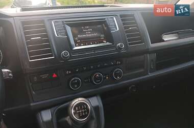 Минивэн Volkswagen Caravelle 2017 в 