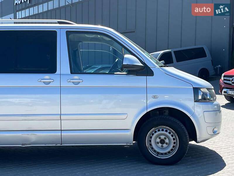 Минивэн Volkswagen Caravelle 2013 в Львове