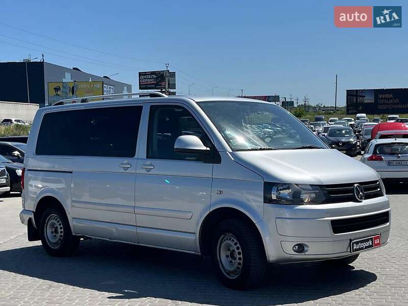 Минивэн Volkswagen Caravelle 2013 в Львове