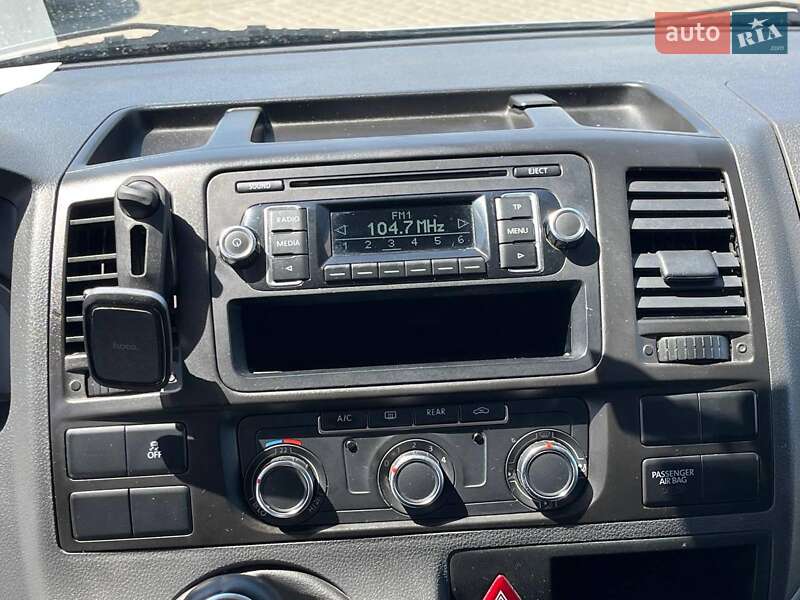 Минивэн Volkswagen Caravelle 2013 в Львове