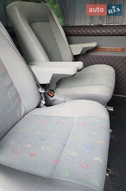 Минивэн Volkswagen Caravelle 2008 в 