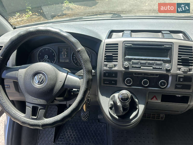 Минивэн Volkswagen Caravelle 2012 в Днепре