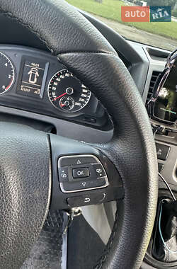 Минивэн Volkswagen Caravelle 2012 в 