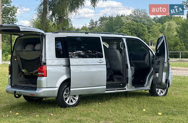 Минивэн Volkswagen Caravelle 2012 в 