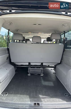 Минивэн Volkswagen Caravelle 2009 в 