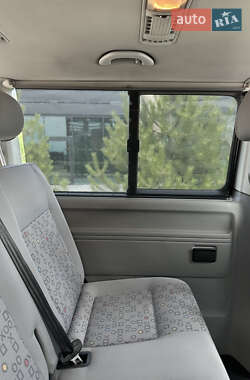 Минивэн Volkswagen Caravelle 2009 в 