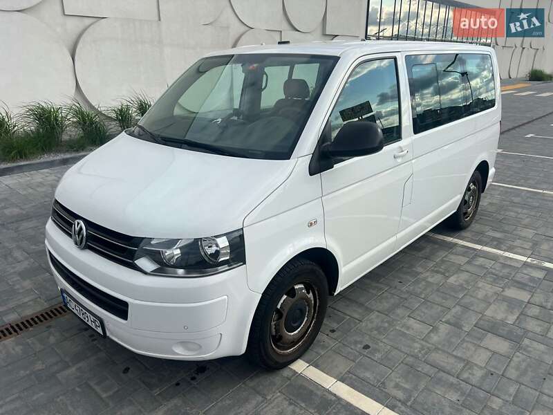 Минивэн Volkswagen Caravelle 2013 в Луцке