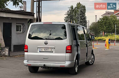 Минивэн Volkswagen Caravelle 2010 в 