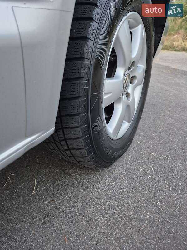 Минивэн Volkswagen Caravelle 2008 в Киеве