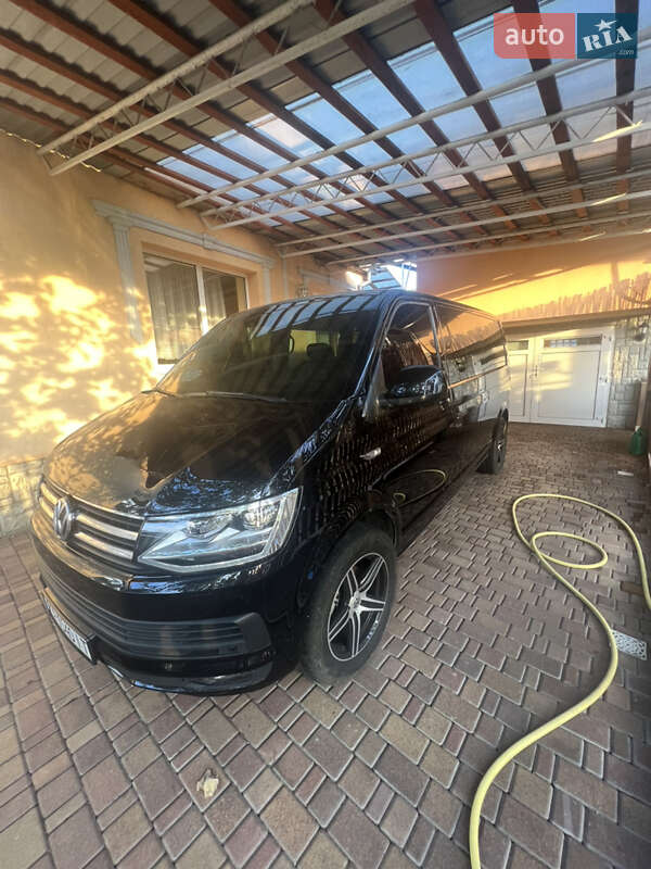 Мінівен Volkswagen Caravelle 2018 в Виноградові