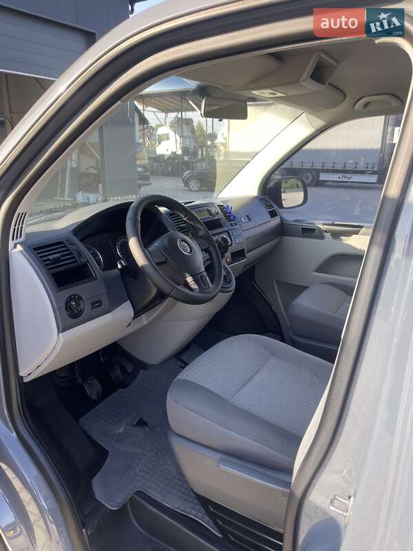 Минивэн Volkswagen Caravelle 2010 в Мукачево фото 8 Минивэн Volkswagen Caravelle 2010 в Мукачево