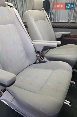 Минивэн Volkswagen Caravelle 2008 в 