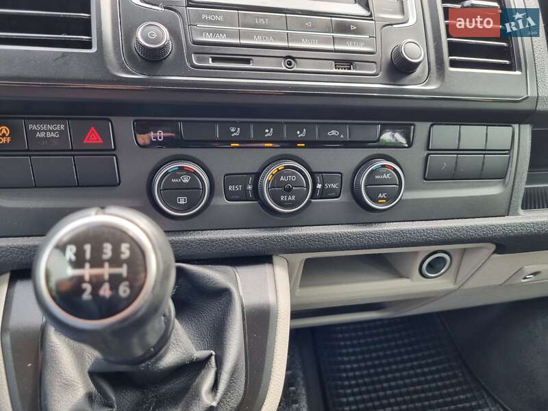 Мінівен Volkswagen Caravelle 2018 в Чернівцях фото 37 Мінівен Volkswagen Caravelle 2018 в Чернівцях