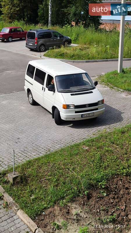 Минивэн Volkswagen Caravelle 1991 в Новом Роздоле